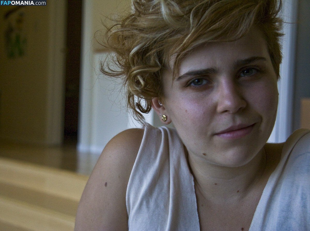 Mae Whitman / mistergarf Naakt OnlyFans  Gelekte foto #5