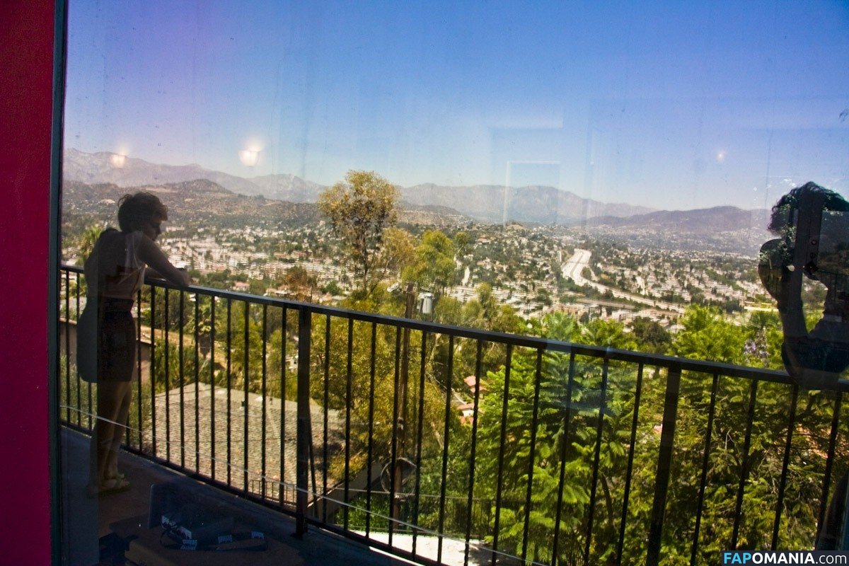 Mae Whitman / mistergarf Naakt OnlyFans  Gelekte foto #10