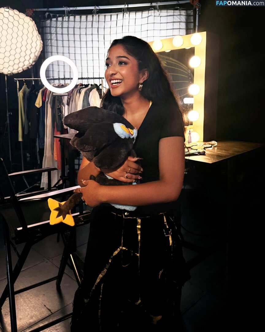 Maitreyi Ramakrishnan / maitreyiramakrishnan / ramakrishnannn Naakt OnlyFans  Gelekte foto #3