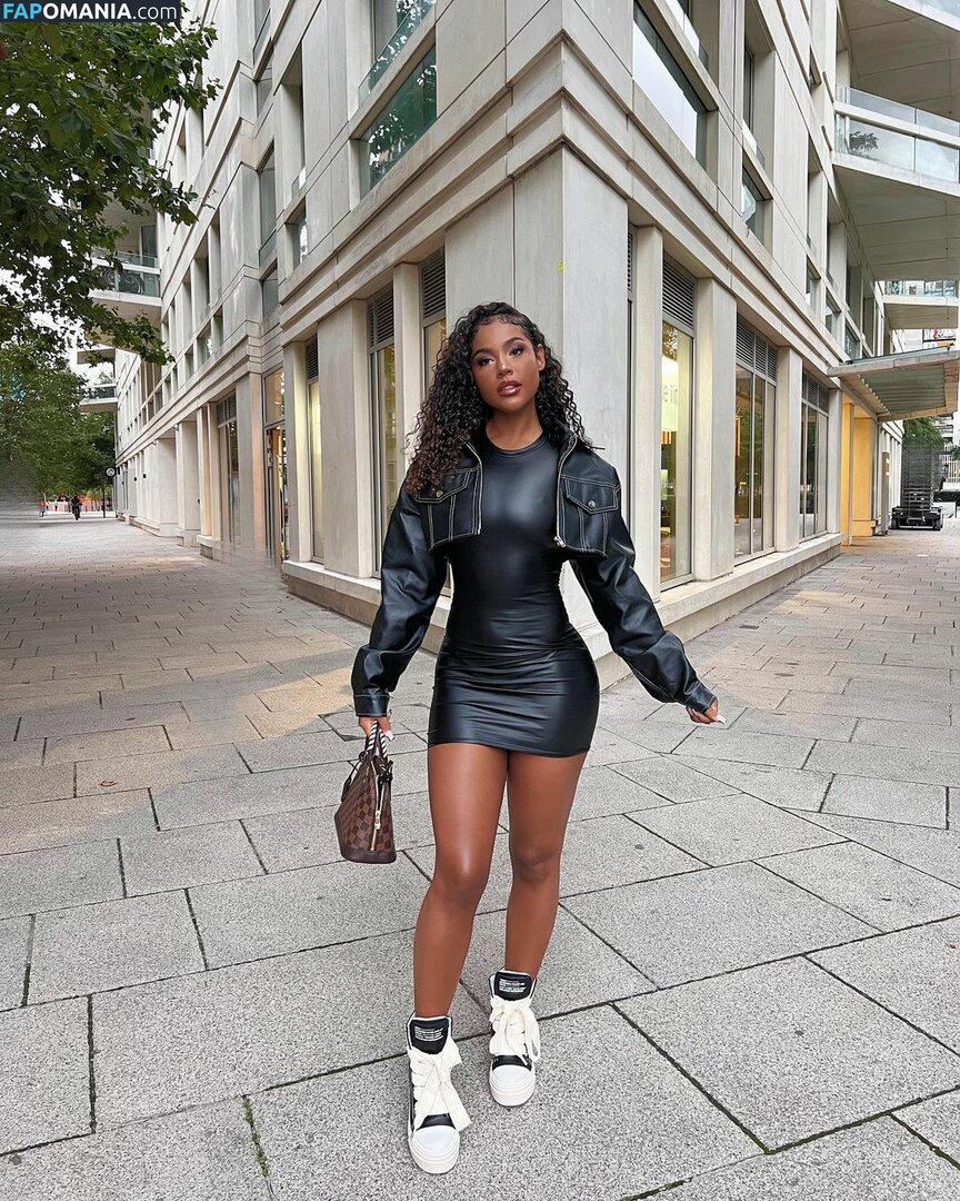 Malaika Terry / malaikaterry / malaikaterryy Naakt OnlyFans  Gelekte foto #101