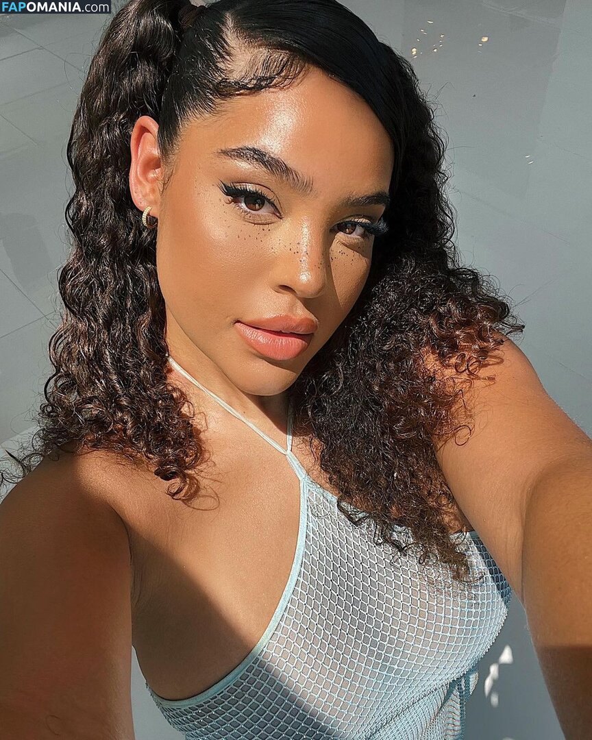 Malaika Terry / malaikaterry / malaikaterryy Naakt OnlyFans  Gelekte foto #387