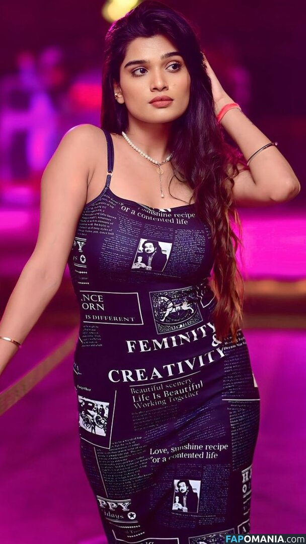 Mansi Suravase Naakt OnlyFans  Gelekte foto #7