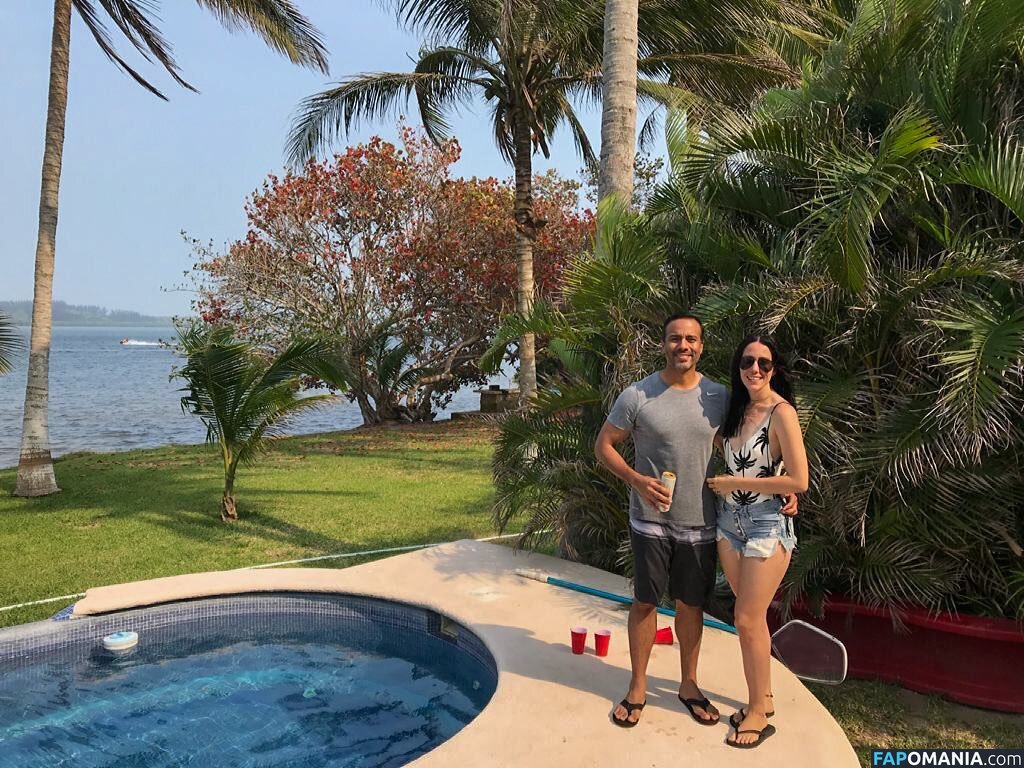 Maria Andrea / andreamezac / https: Naakt OnlyFans  Gelekte foto #2