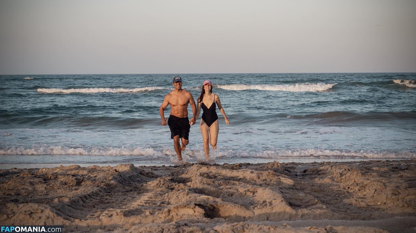 Maria Andrea / andreamezac / https: Naakt OnlyFans  Gelekte foto #11