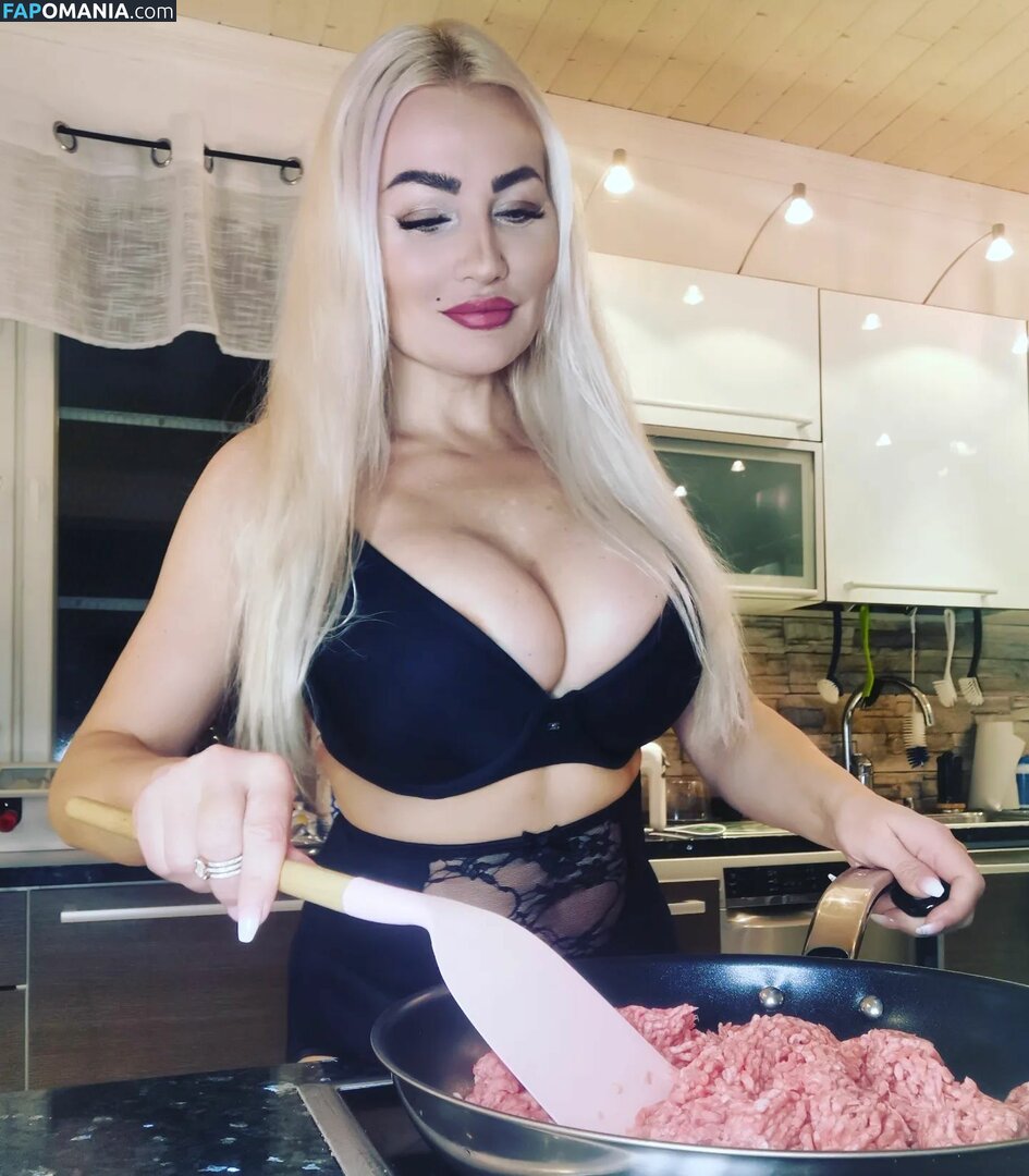 Marika Fingerroos / MarikaFinkku / fingerroos.marika / marikafingerroos Naakt OnlyFans  Gelekte foto #42