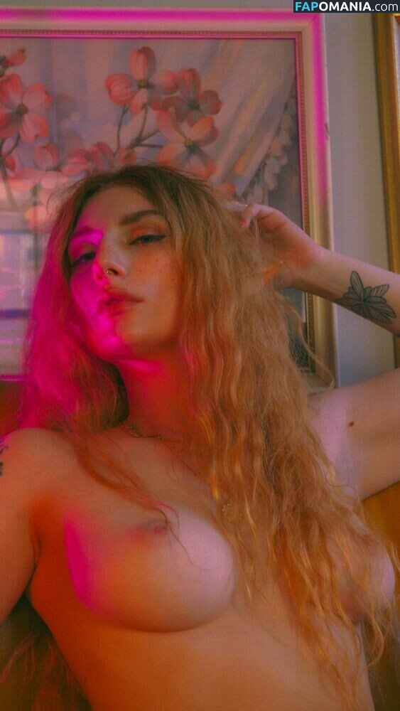 Marinadove / marina.dove / marinaserafina_ Naakt OnlyFans  Gelekte foto #197