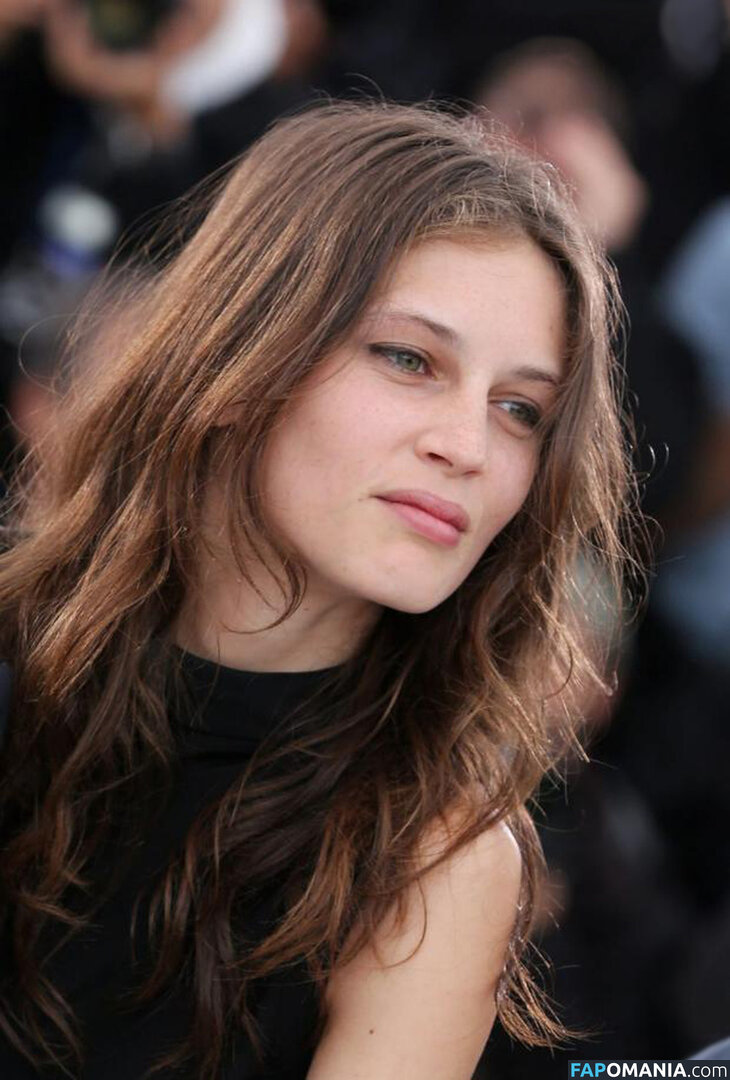 Marine Vacth / https: / marine_vacth / marinvacth Naakt OnlyFans  Gelekte foto #6