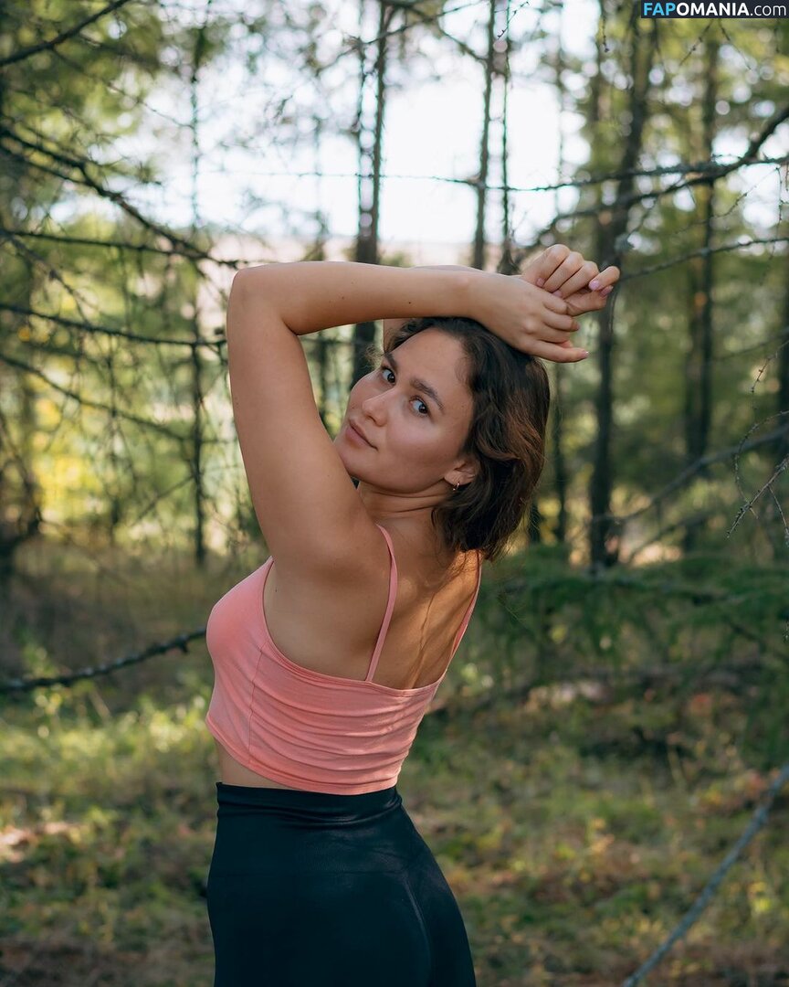 Marusya Shiklina / Marusya outdoors / marusya / marusya.shiklina Naakt OnlyFans  Gelekte foto #29