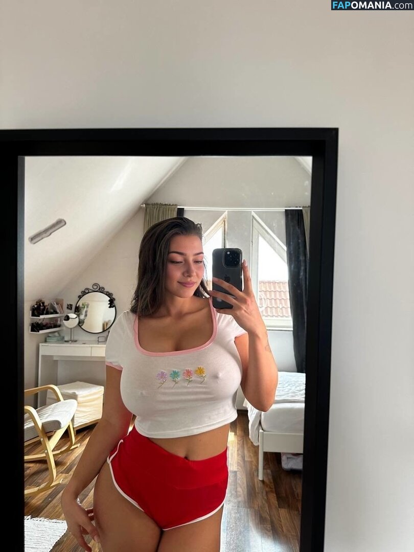 Maya Singer / Mayasinger19 / mayasinger / mayawithgcups Naakt OnlyFans  Gelekte foto #28