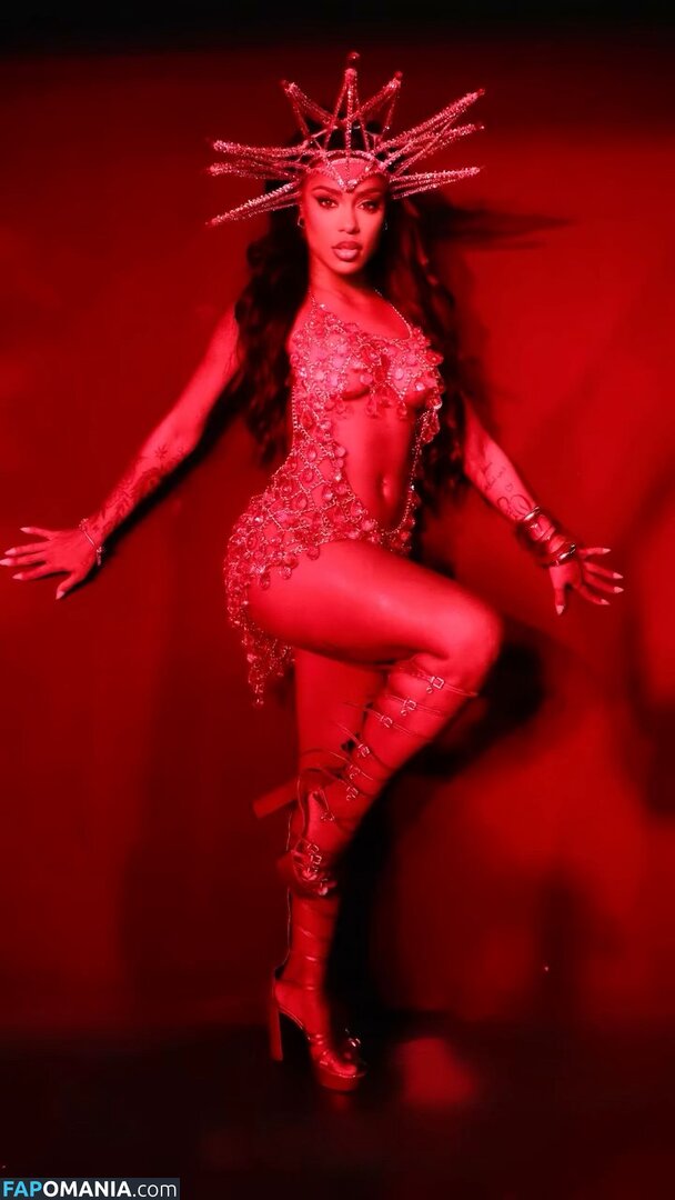 MC Rebecca / rebecca Naakt OnlyFans  Gelekte foto #3