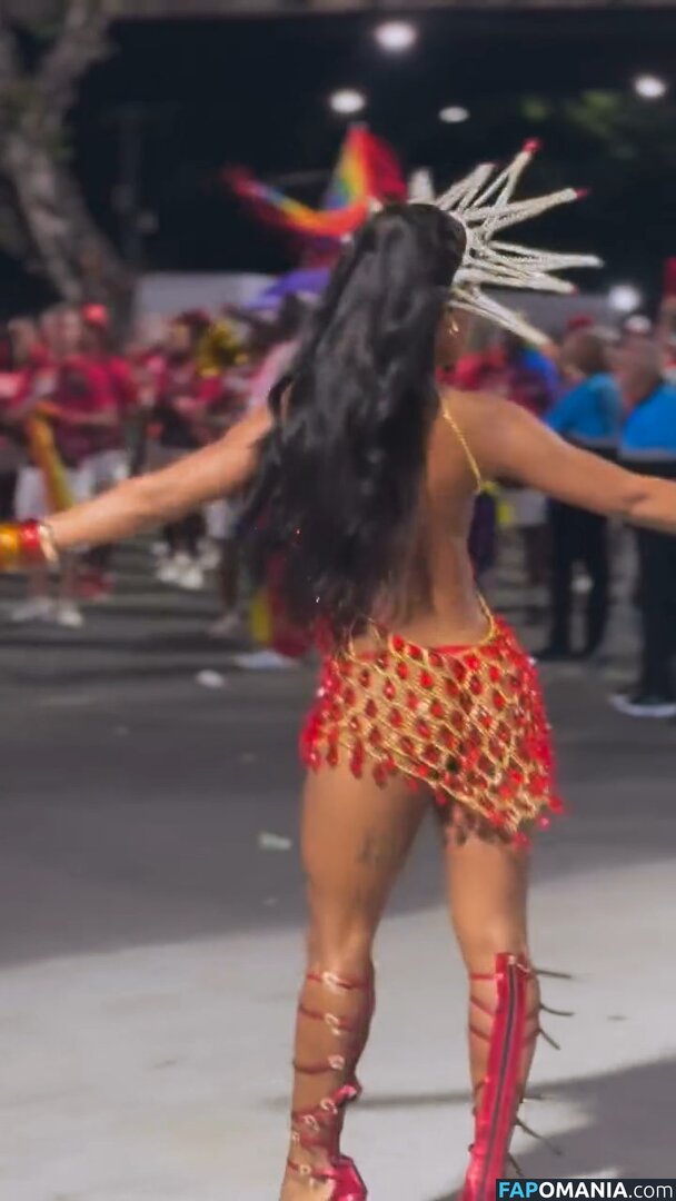 MC Rebecca / rebecca Naakt OnlyFans  Gelekte foto #12