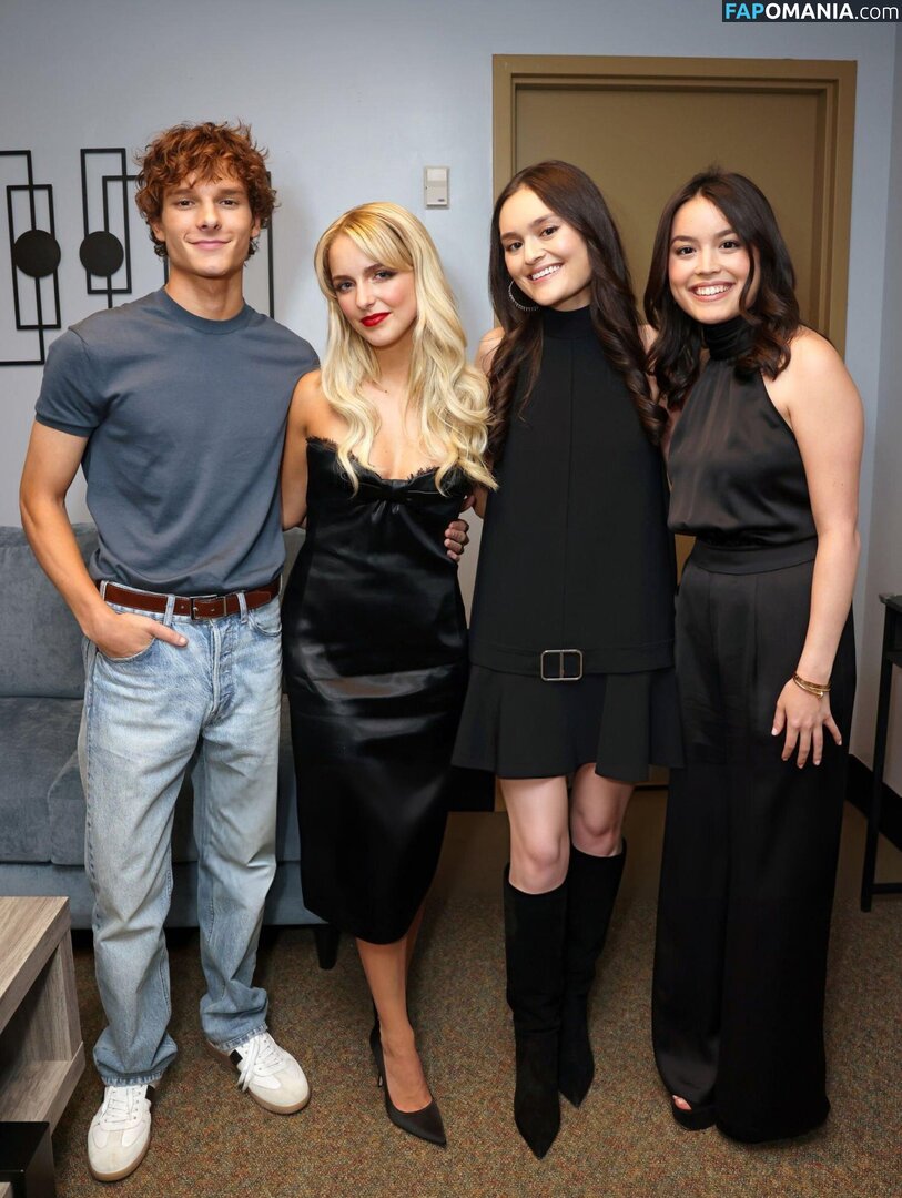 Mckenna Grace / mckennagrace / mckennagraceful Naakt OnlyFans  Gelekte foto #154