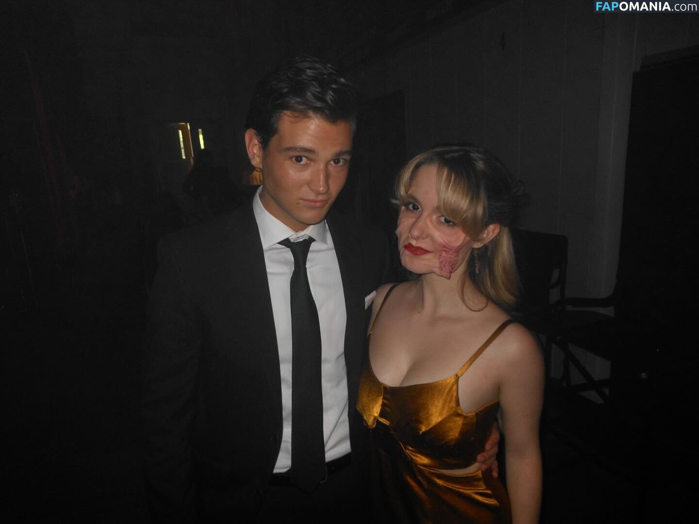 Mckenna Grace / mckennagrace / mckennagraceful Naakt OnlyFans  Gelekte foto #189