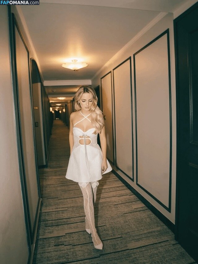 Mckenna Grace / https: / mckennagrace / mckennagraceful Naakt OnlyFans  Gelekte foto #244
