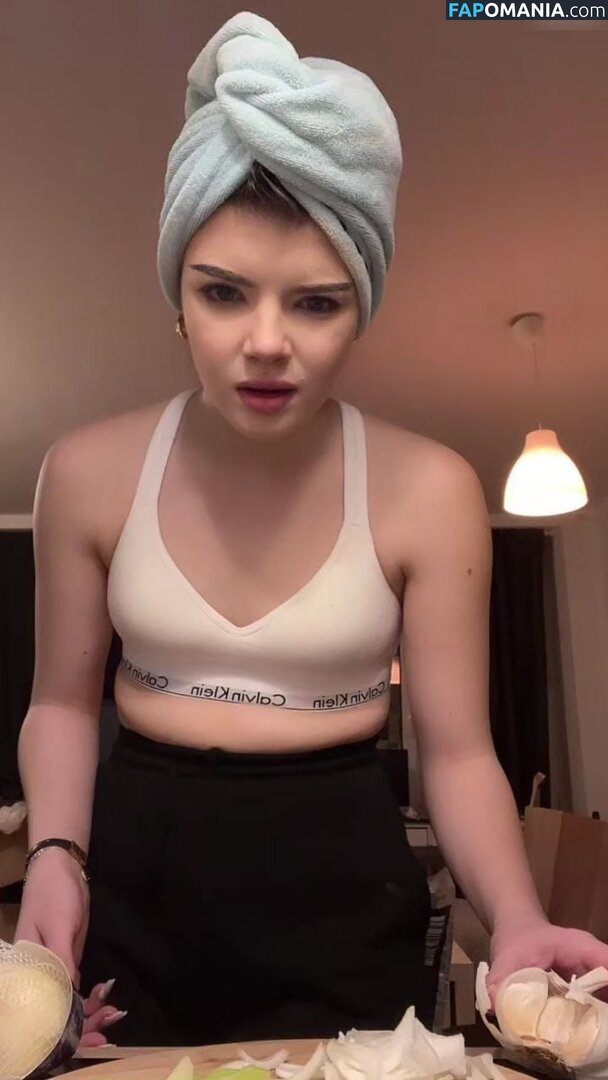 German influencer / Melina Celine / celinemelina / melinaceline Naakt OnlyFans  Gelekte foto #179