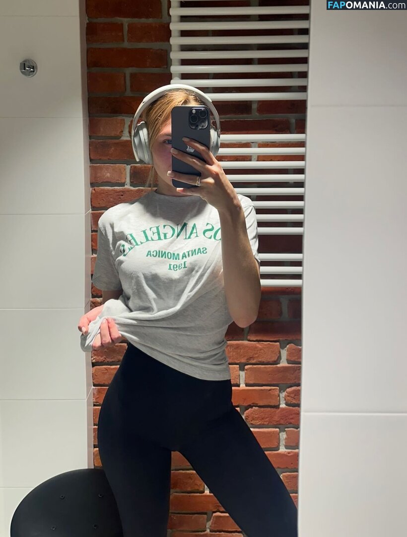 Mihalina Novakovskaya / mihalina_novakovskaya Naakt OnlyFans  Gelekte foto #1