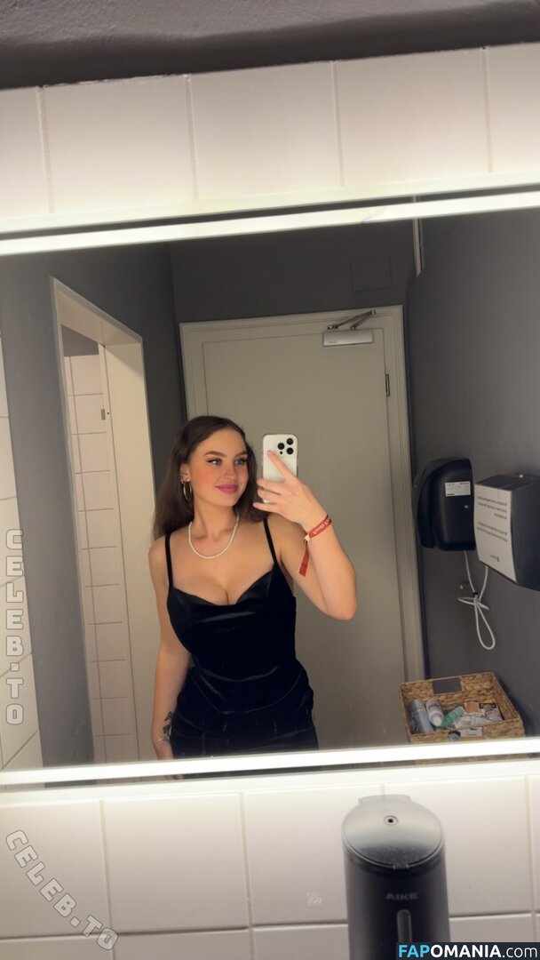 Cesky.chica / Milena Novacek Naakt OnlyFans  Gelekte foto #1