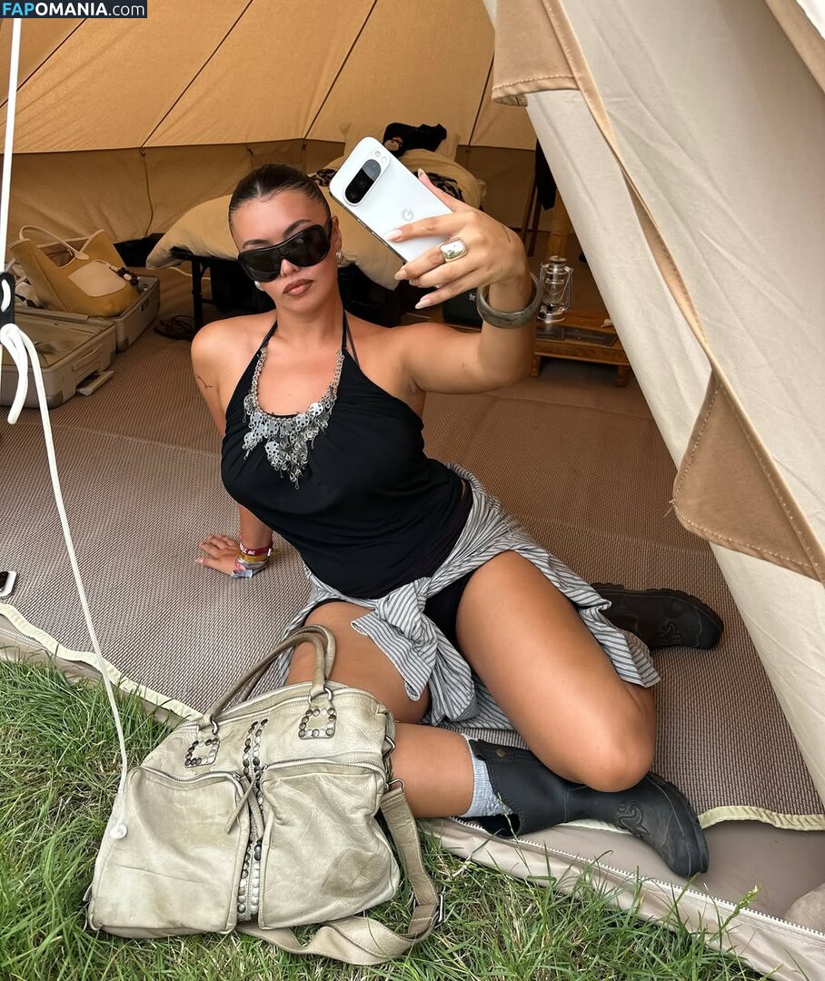 Millie Hannah / explicittbabe / milliehannahhh Naakt OnlyFans  Gelekte foto #2