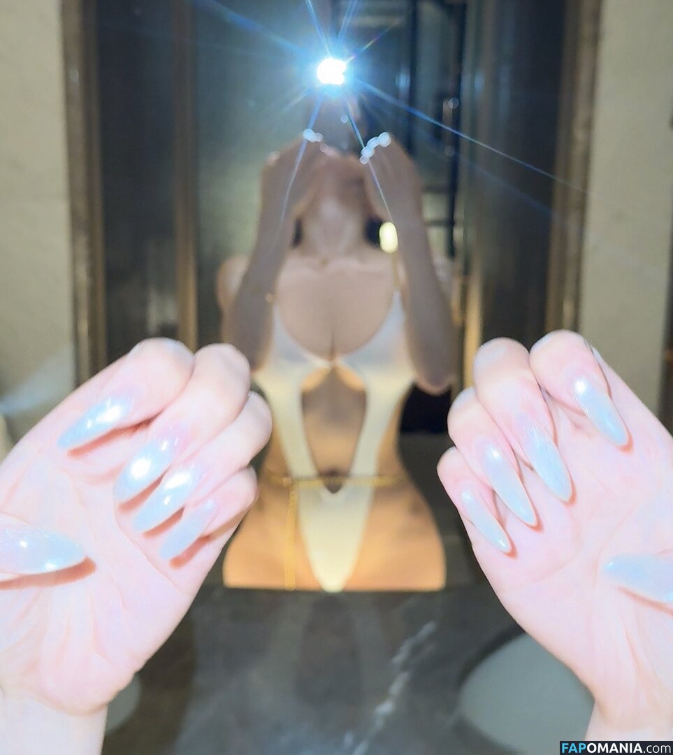 Mimi_1.1 Mimi_1.2 / mimi__1.1 / mimidan Naakt OnlyFans  Gelekte foto #1