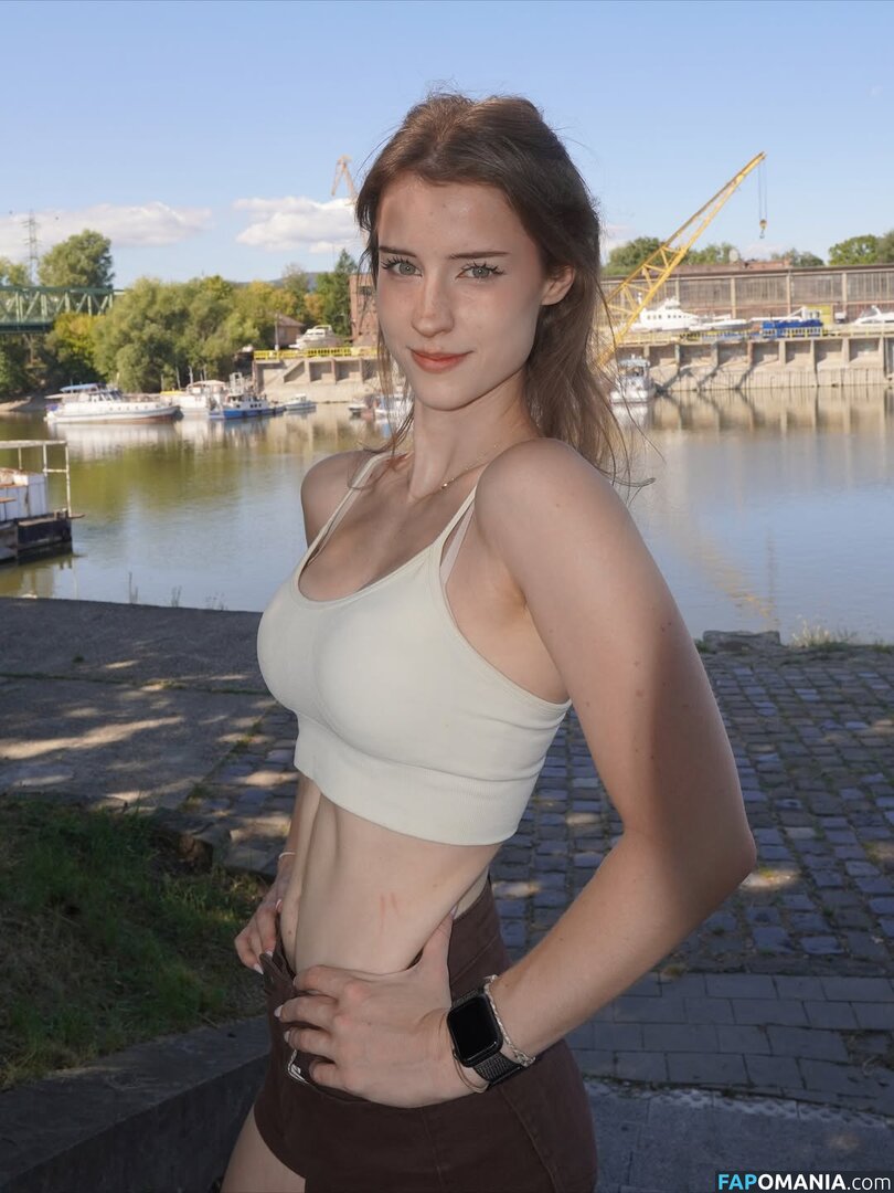 Mira.004 / model_mira Naakt OnlyFans  Gelekte foto #1457