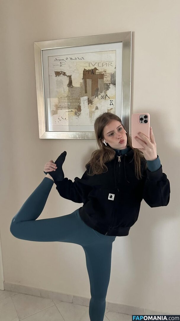 Mira.004 / model_mira Naakt OnlyFans  Gelekte foto #1492