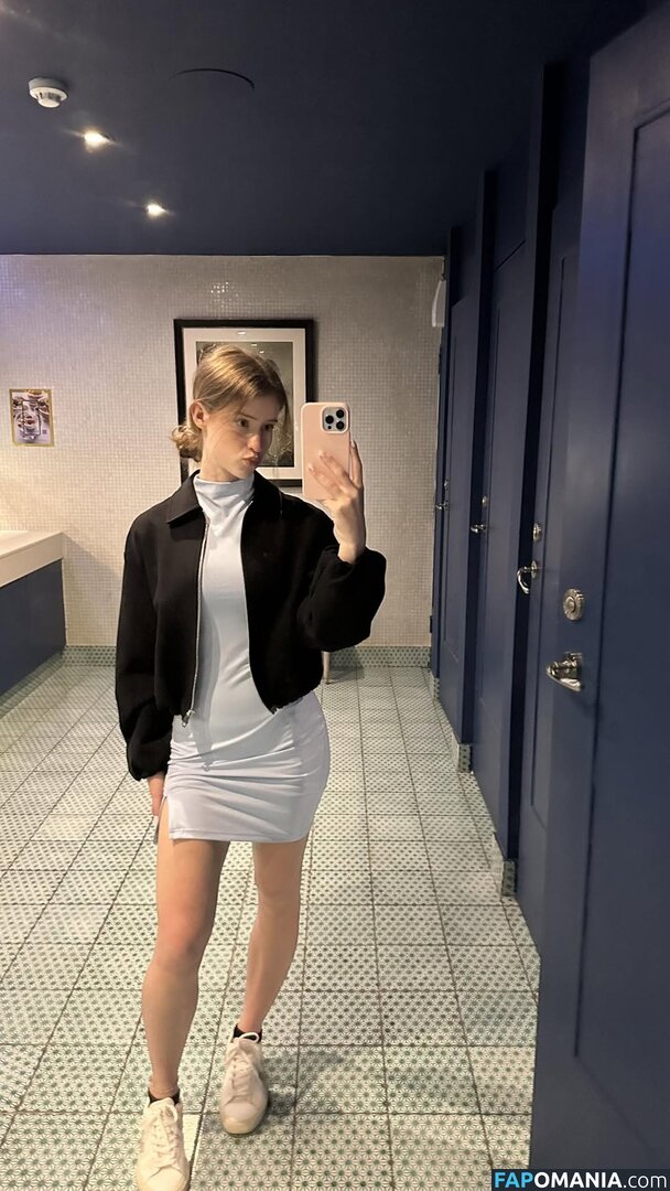 Mira.004 / model_mira Naakt OnlyFans  Gelekte foto #1500