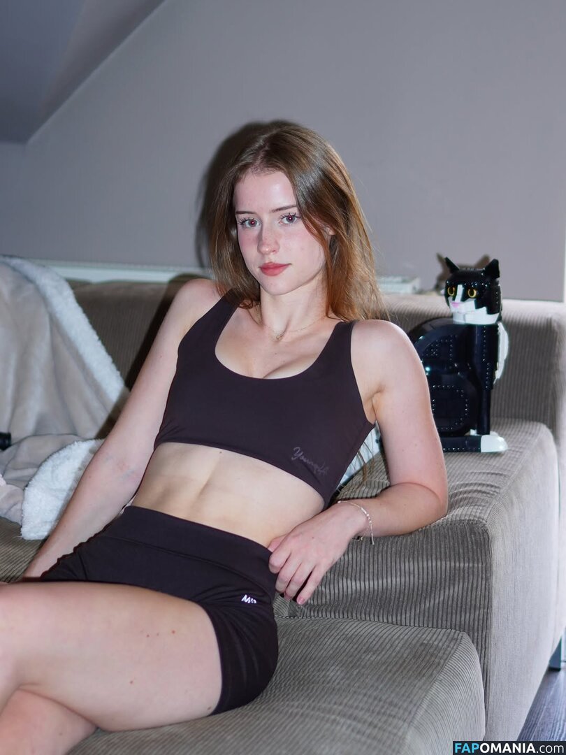 Mira.004 / model_mira Naakt OnlyFans  Gelekte foto #1511