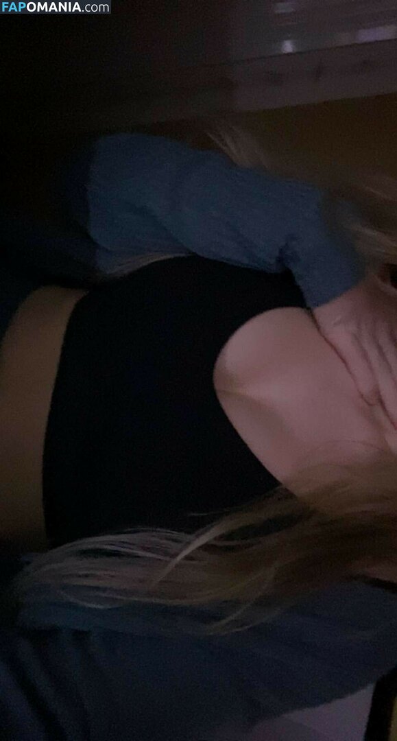 Mira Szalma / https: / mira.004 Naakt OnlyFans  Gelekte foto #4