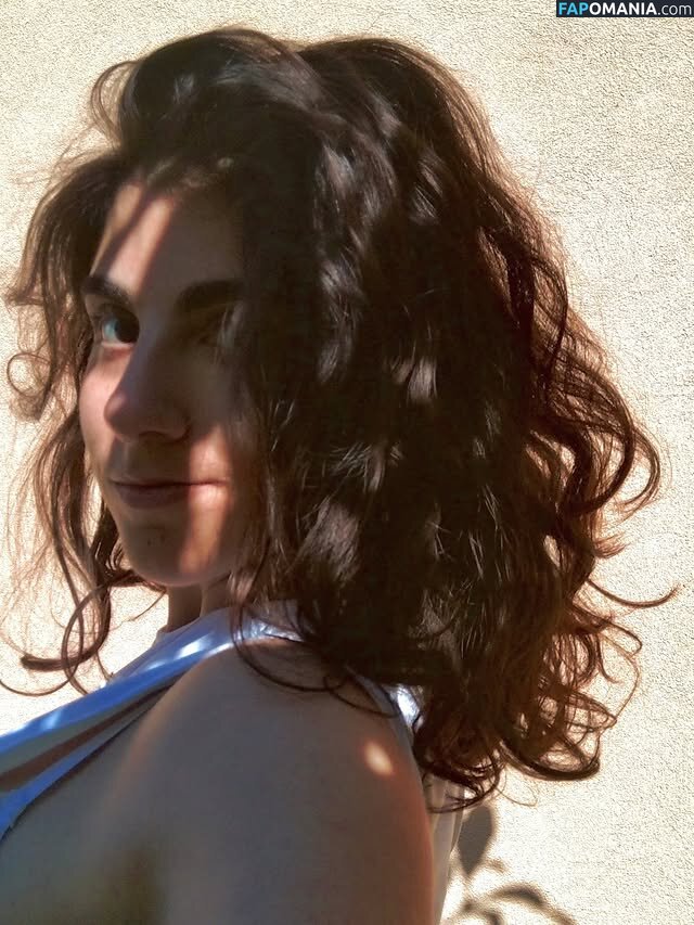 Miriana Di Fazio / cecinestpasmiri Naakt OnlyFans  Gelekte foto #2