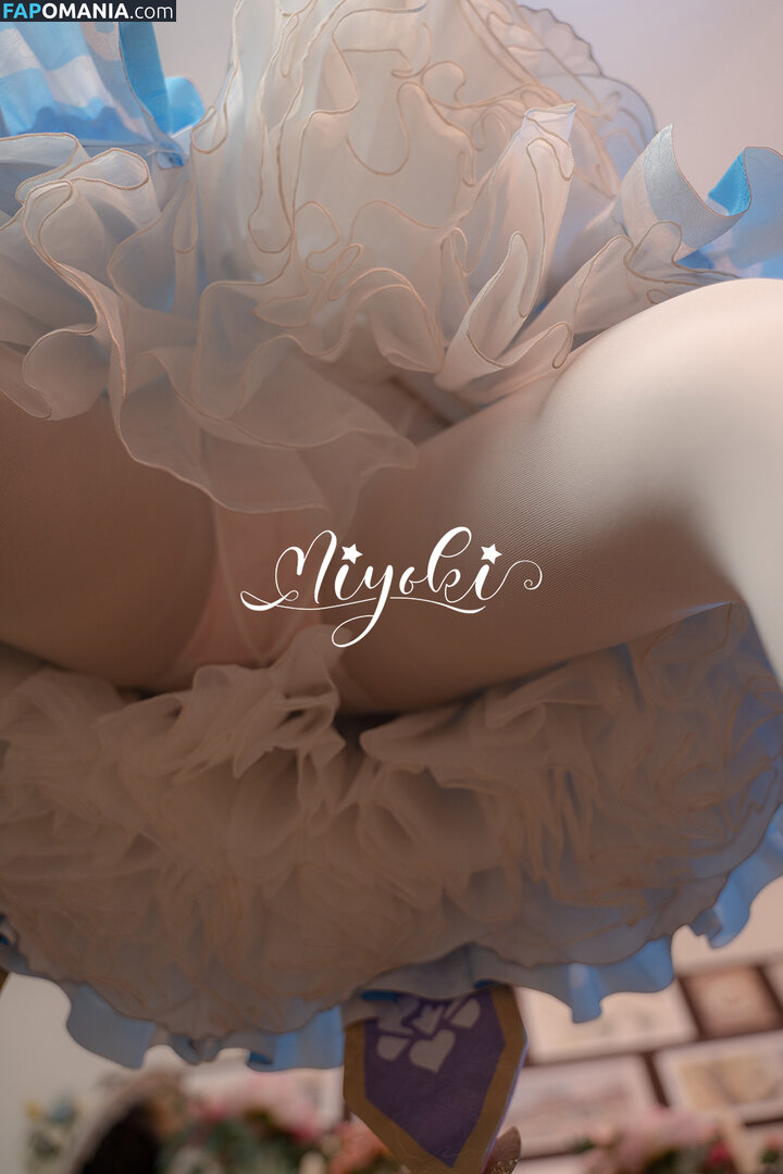 Misaki Suzuki / Miyoki / m1yok1h1me / 软趴在床单上 / 铃木美笑 Naakt OnlyFans  Gelekte foto #5
