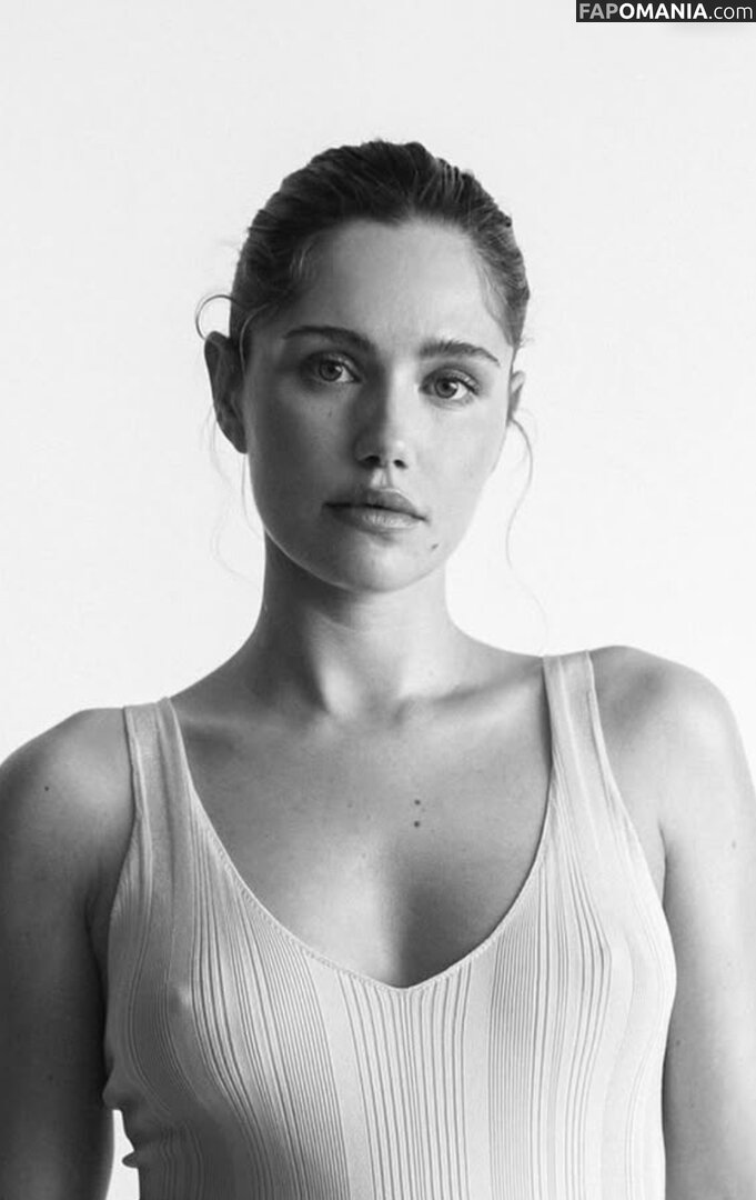 Mitsou Jung Naakt OnlyFans  Gelekte foto #1