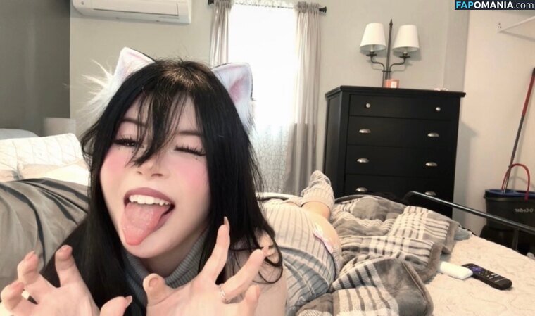 molly.osamu / mollymeowz / mollymew2 Naakt OnlyFans  Gelekte foto #17