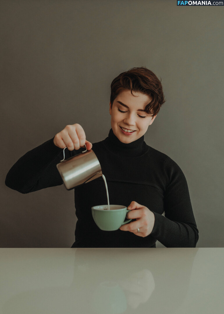  / Morgan Eckroth / MorganDrinksCoffee Naakt OnlyFans  Gelekte foto #29