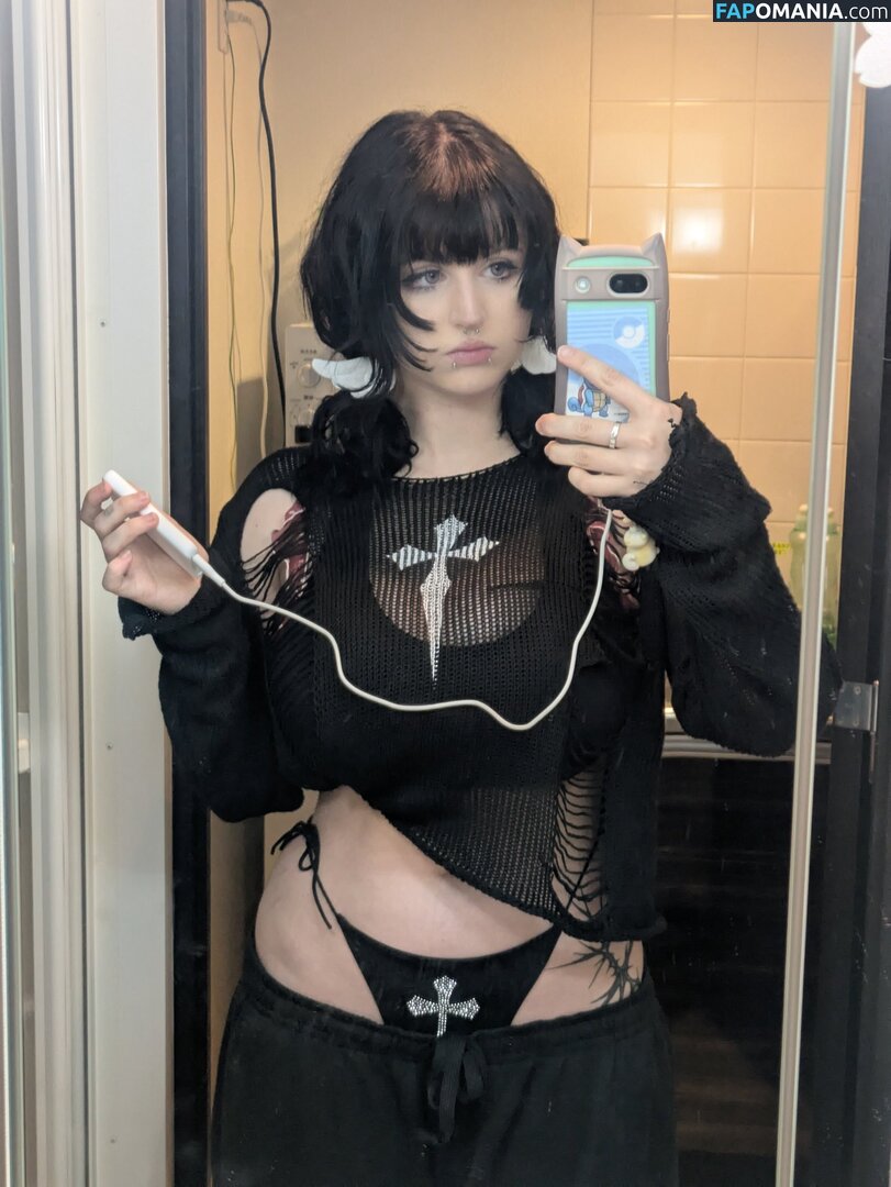 Mylittlerobin / _littlerobin_ Naakt OnlyFans  Gelekte foto #1