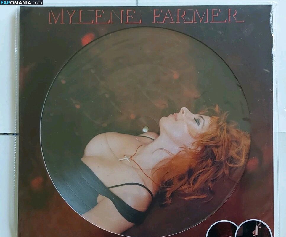 Mylène Farmer Naakt OnlyFans  Gelekte foto #6