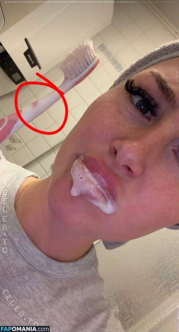 Nadia Offenbach / Nadia.offenbach Naakt OnlyFans  Gelekte foto #5