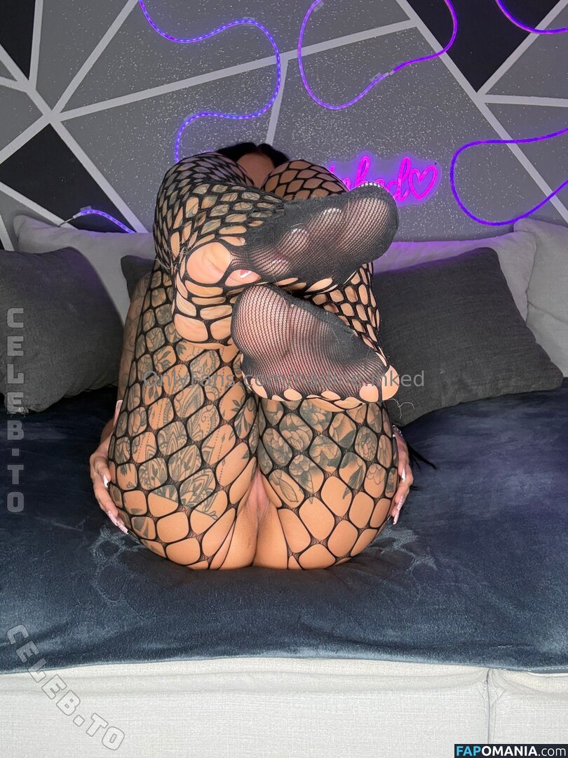 Nadine.inked / https: Naakt OnlyFans  Gelekte foto #2