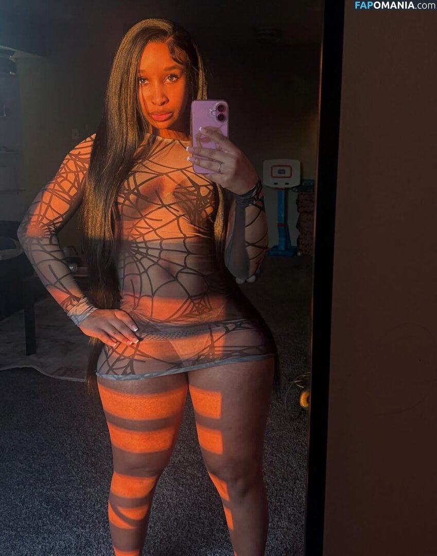 Naebxaa / boujeeea Naakt OnlyFans  Gelekte foto #6