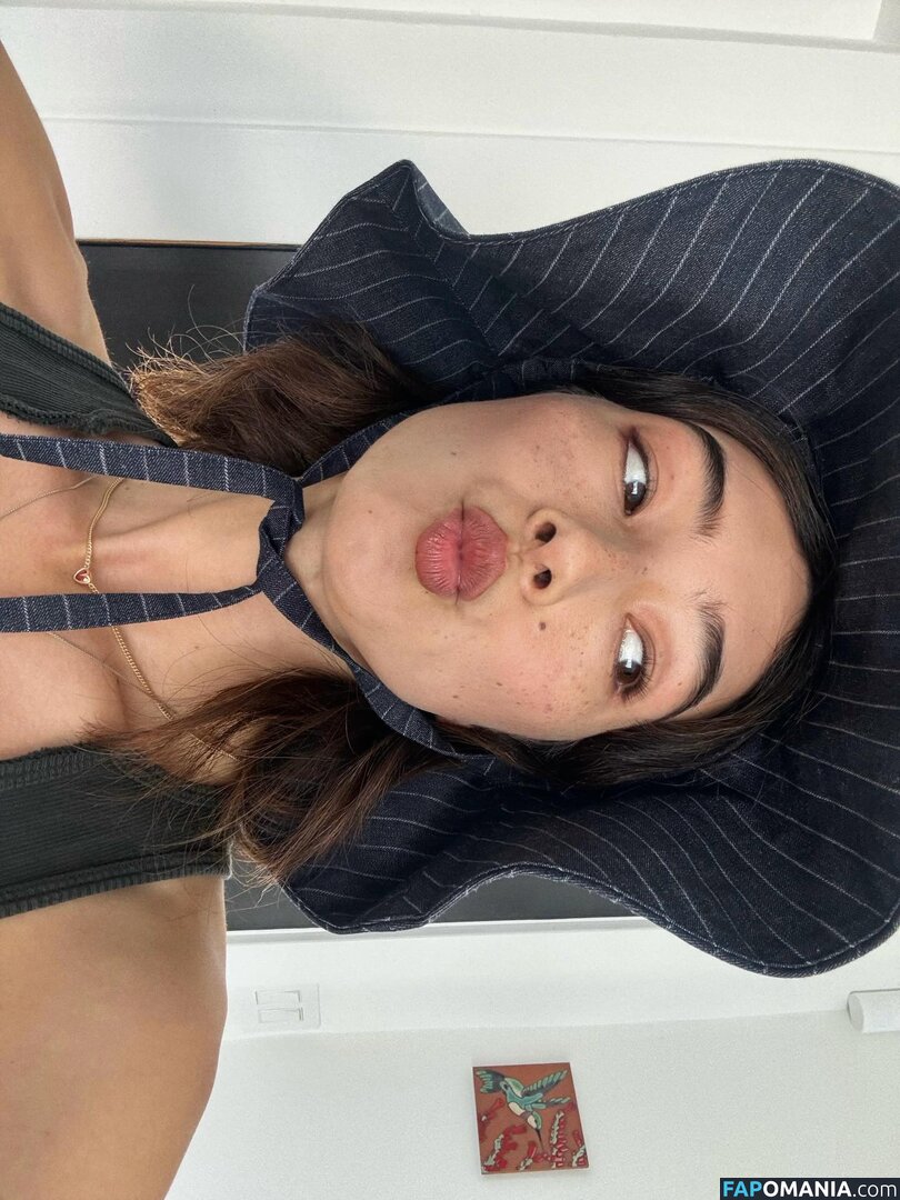 Natasha Liu Bordizzo / natashaliubordizzo Naakt OnlyFans  Gelekte foto #4
