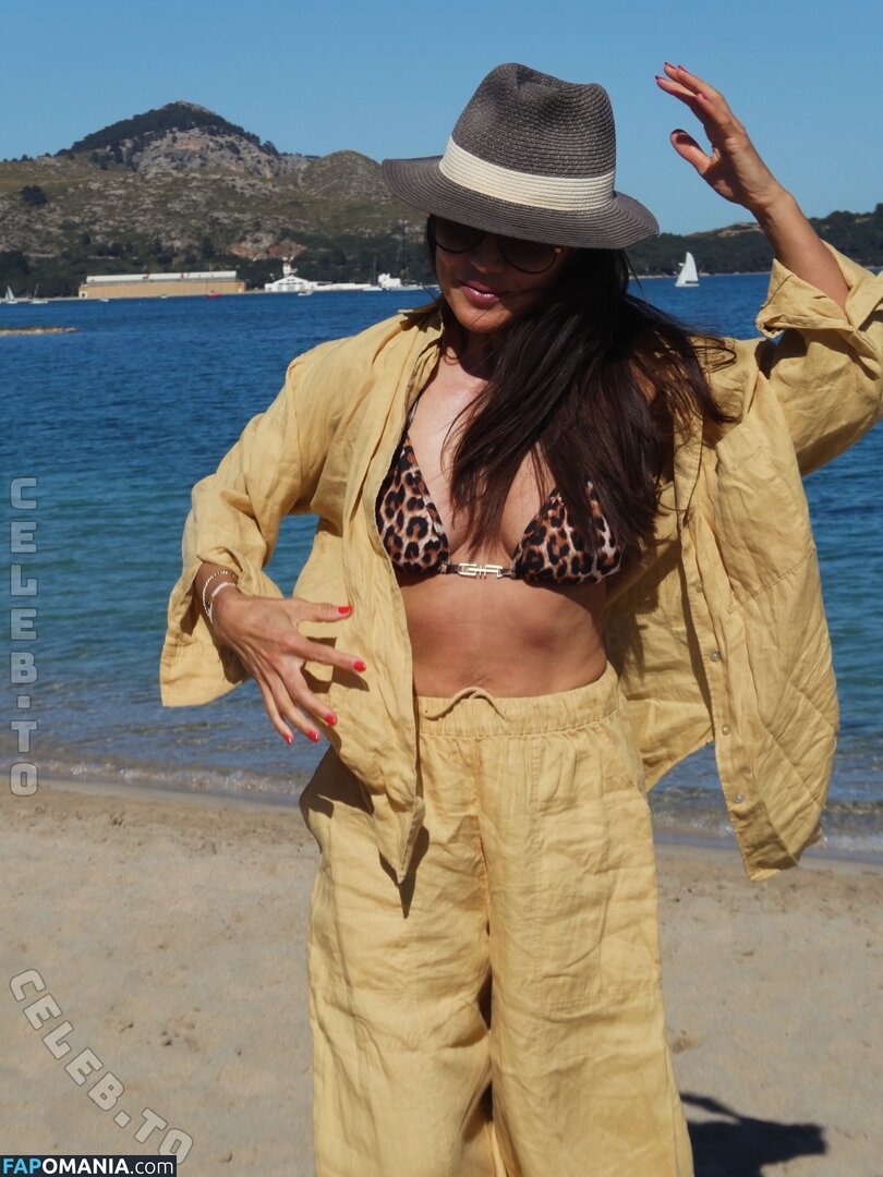 Nazan Eckes / nazaneckes Naakt OnlyFans  Gelekte foto #5