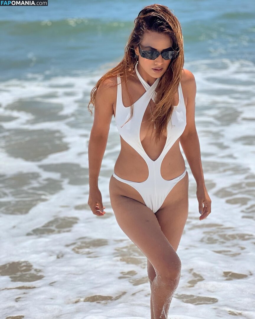 Nia Sharma Naakt OnlyFans  Gelekte foto #20