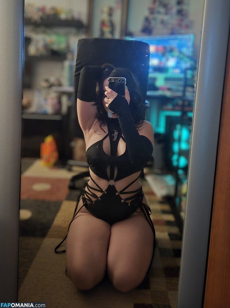 Nicolechka / chaelerose / https: Naakt OnlyFans  Gelekte foto #4