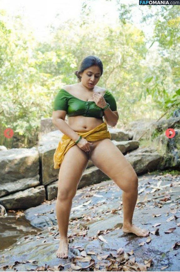 Nila Nambiar / Smera1695 / nilanambiar Naakt OnlyFans  Gelekte foto #9
