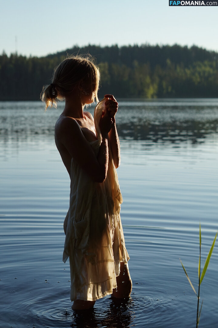 Nina Laitiala / Ninainsauna Naakt OnlyFans  Gelekte foto #3