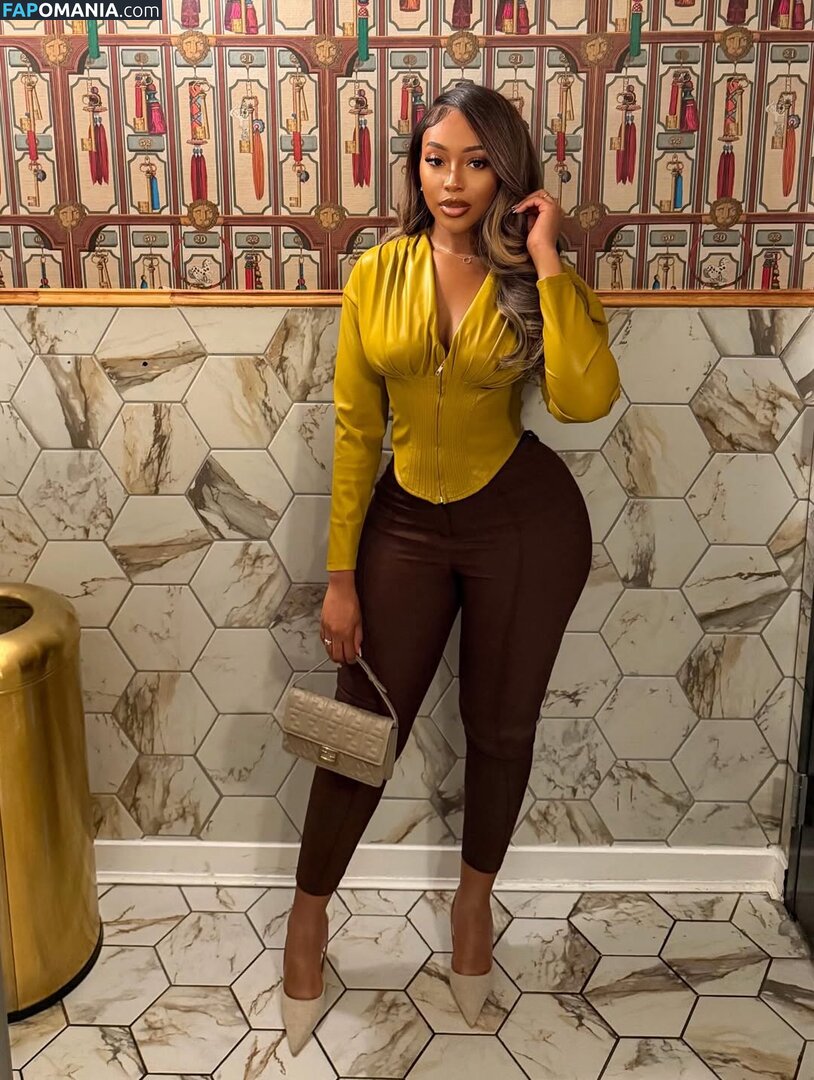 Nneka / _KissAndBlush / https: / whoisnneka Naakt OnlyFans  Gelekte foto #1