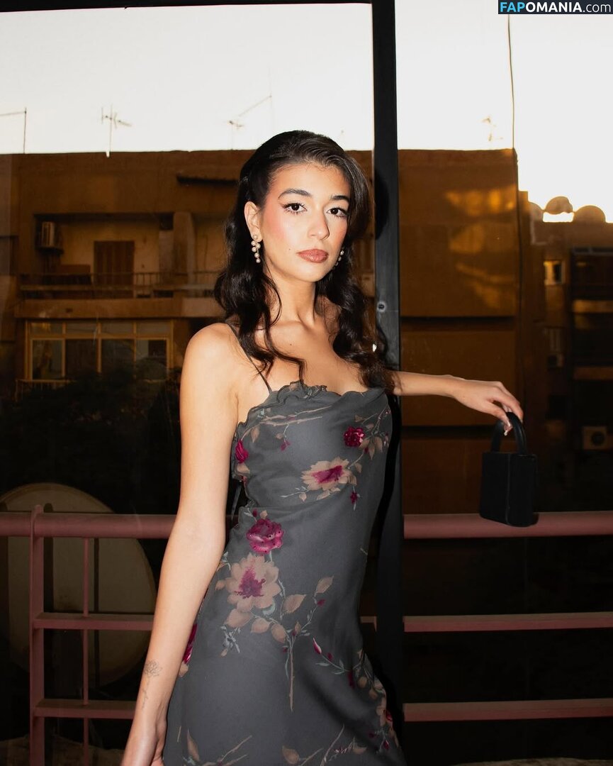 Nourine Abouseada / https: / nourineabouseada Naakt OnlyFans  Gelekte foto #8