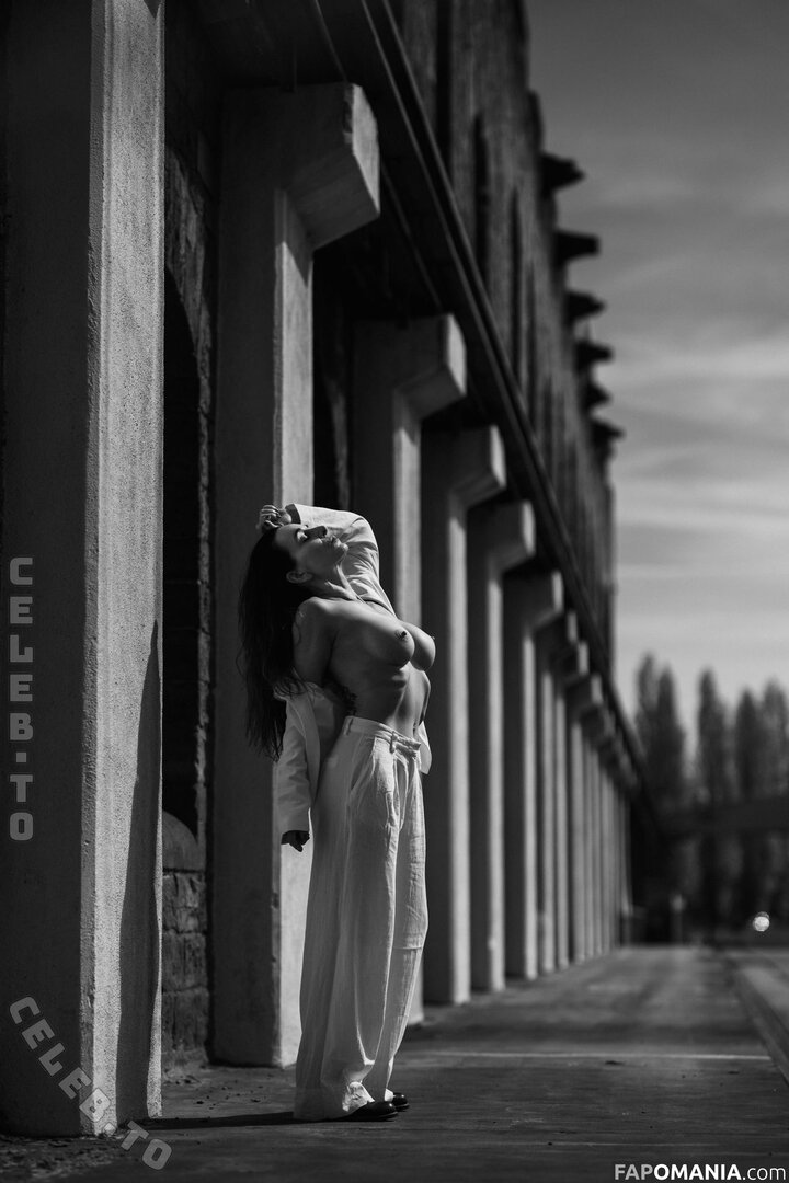 Nude In Public Naakt OnlyFans  Gelekte foto #35