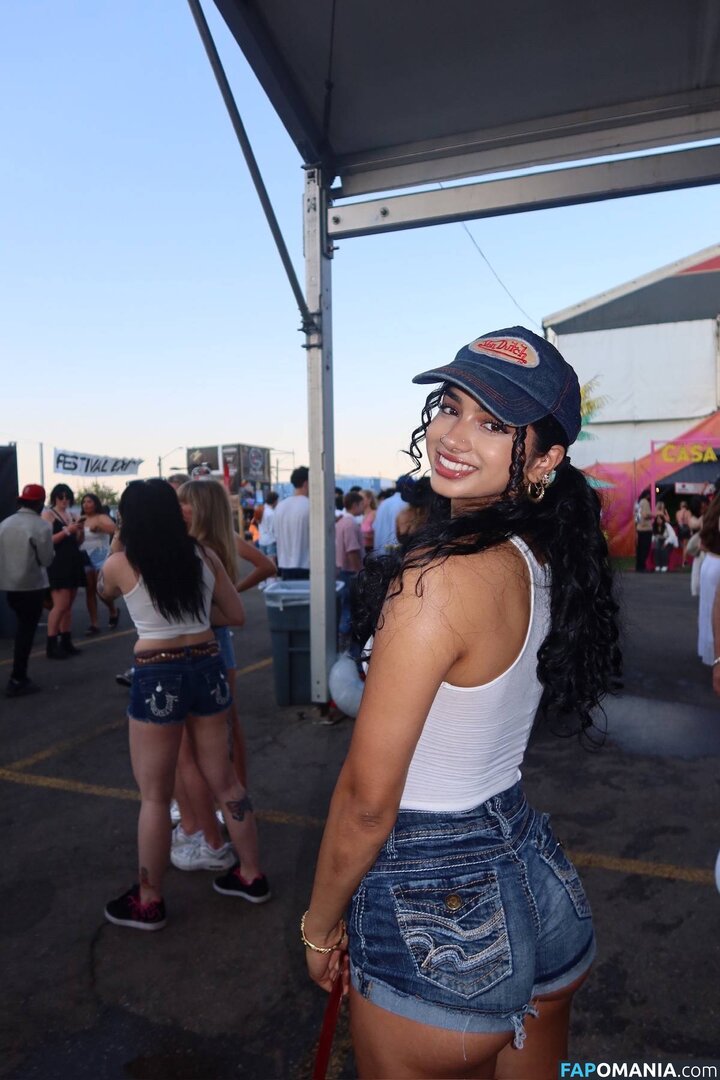 Nuha_mach / rhyheimshabazz Naakt OnlyFans  Gelekte foto #7