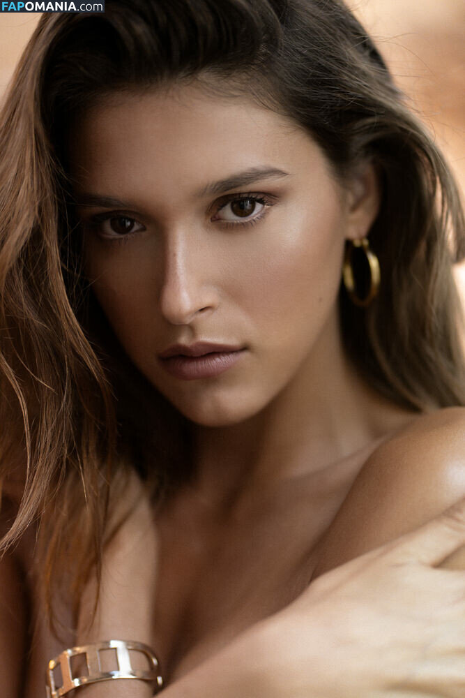 Nuria Oliu Sanchez / nuriaoliu Naakt OnlyFans  Gelekte foto #2