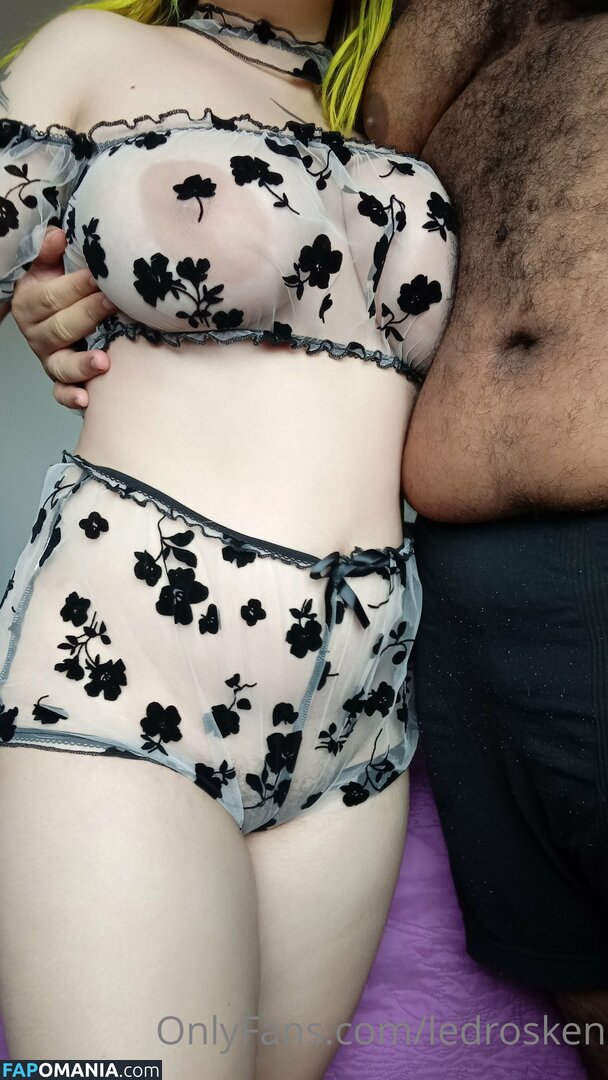 nyx525 / nyxie_ledros Naakt OnlyFans  Gelekte foto #4